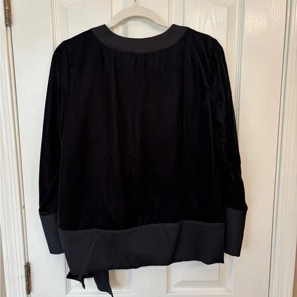 Ann Taylor Black Velvet Wrap Blouse with Satin Trim Women’s Small Petite - Picture 2 of 11